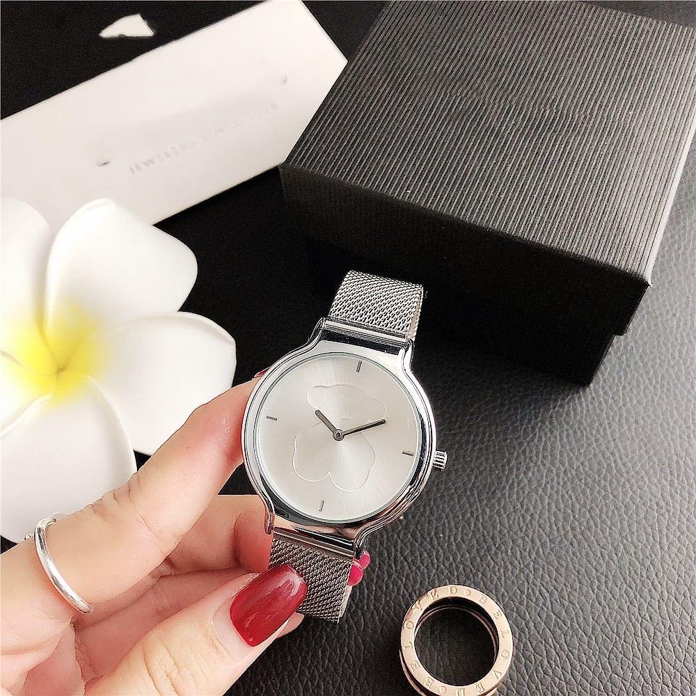 Hot Sale Fashion Women Men Silver Rose Gold Stainless Steel Bear White Shell Flower Electronic Watch Wire Pulsera Span Jewelry Gift
