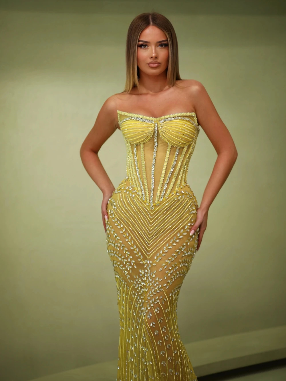 Sexy Strapless Mermaid Evening Dresses Customized Sexy Sequined Beading Sleeveless Prom Dress Floor Length Party Gown