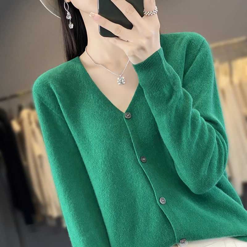 Autumn and Winter 100% Wool V-neck Knitted Cardigan Basic Versatile Coat Womens Elegant Sweater Loose Long Sleeve Top WQ015 X250724
