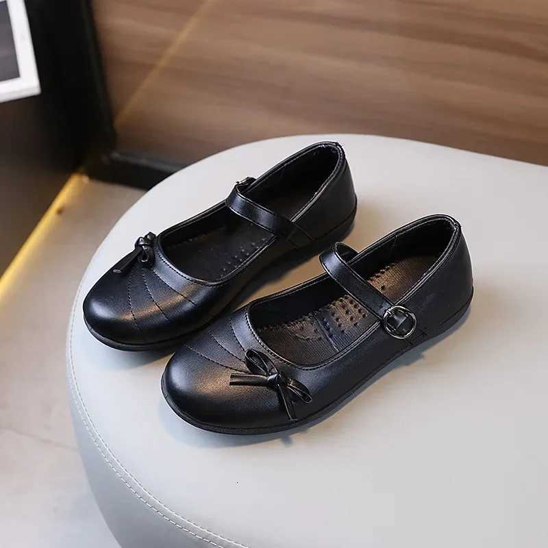 New Girls Par Dresses Leather Shoes Black Versatile Childrens Flats for School Performance Fashion Kids Formal Uniform Shoes XJ250724