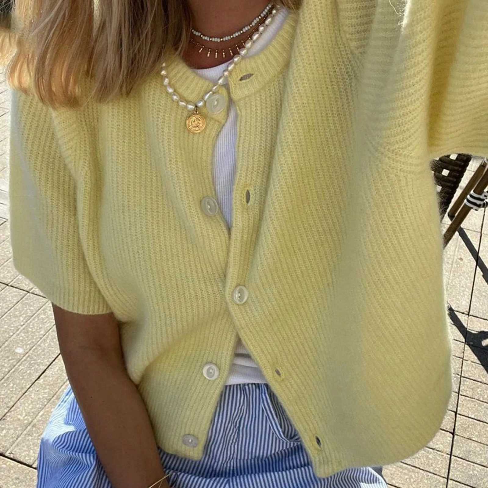 2K Women Cardigan Sweaters Short Sleeve Button Down Ribbed Knit Crop Top Fall Winter Going Out Sweater Female Knit Tops X250724