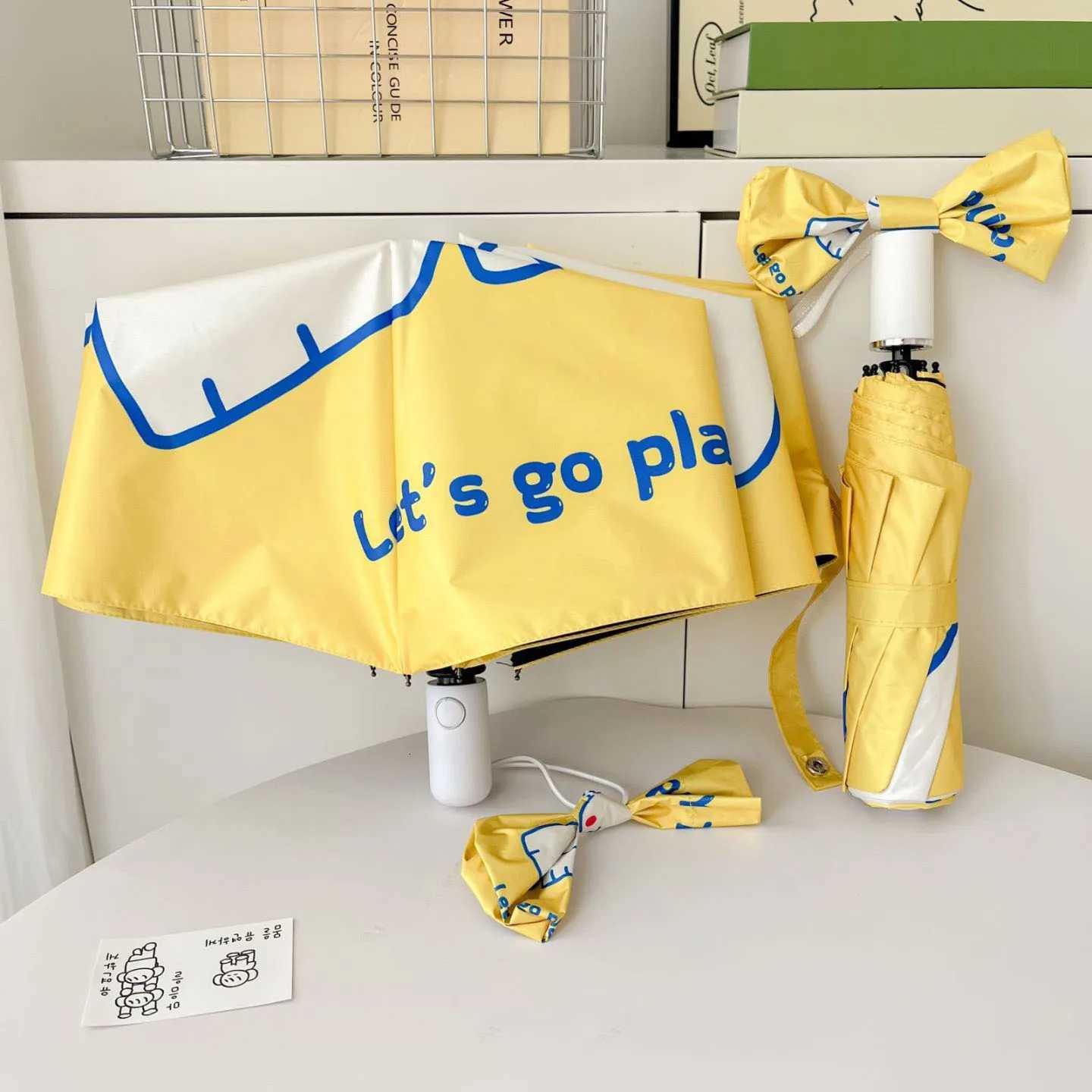 1 outdoor travel umbrella with dog prints a 50% discount mini sun umbrella sun protection and UV protection R250724