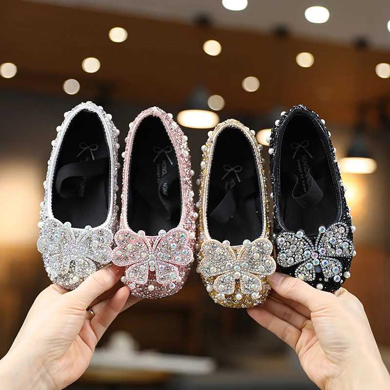 Autumn Girls Shoes 2023 New Baby Kids Princess Shoes Diamond Shoes Children Bow Leather Shoes Shiny Pearled Dance Shoes J179 XJ250724