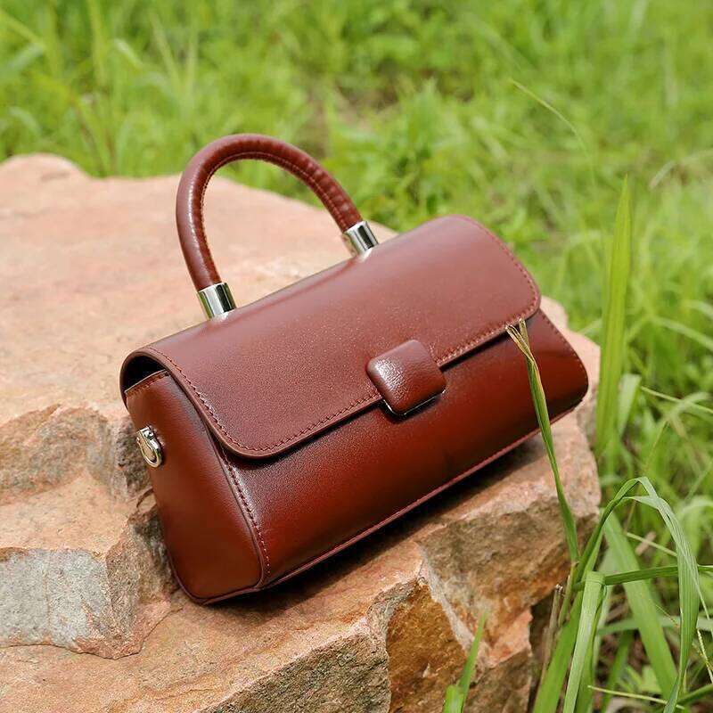 Genuine Leather Handbag For Women, 2025 Fashionable Versatile Bag, Light Niche High-End Single Shoulder Crossbody Bag