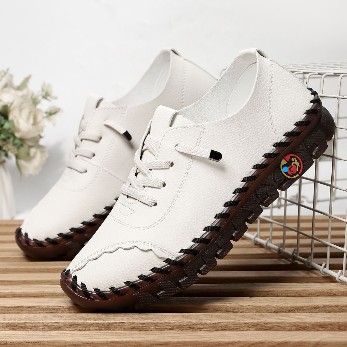 High-Quality Handmade Versatile Soft Sole Mom Large Size Women's Flat Single Casual Shoes