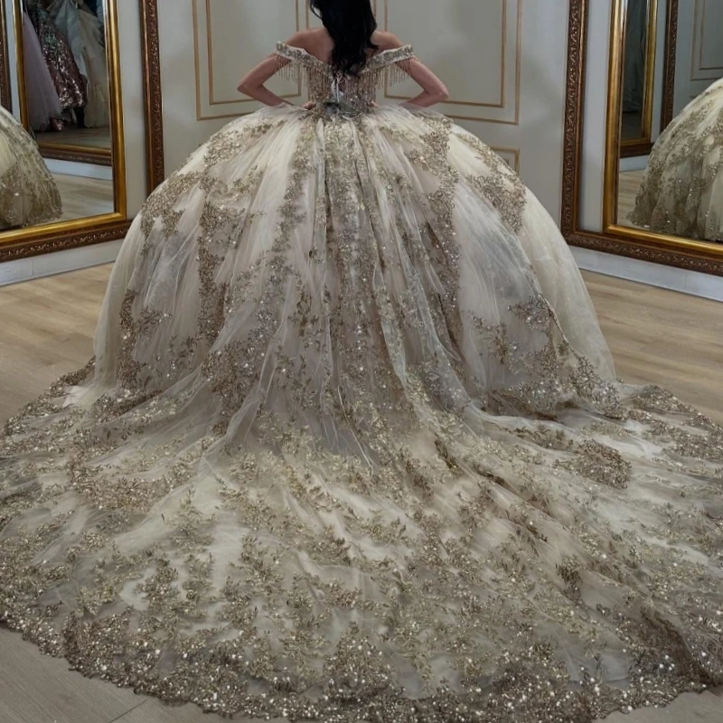 Champagne Quinceanera Dresses Off Shoulder Ball Gown Sweet 16 Dress Applique Lace Beading Tull Birthday Party Vestidos 15 Anos