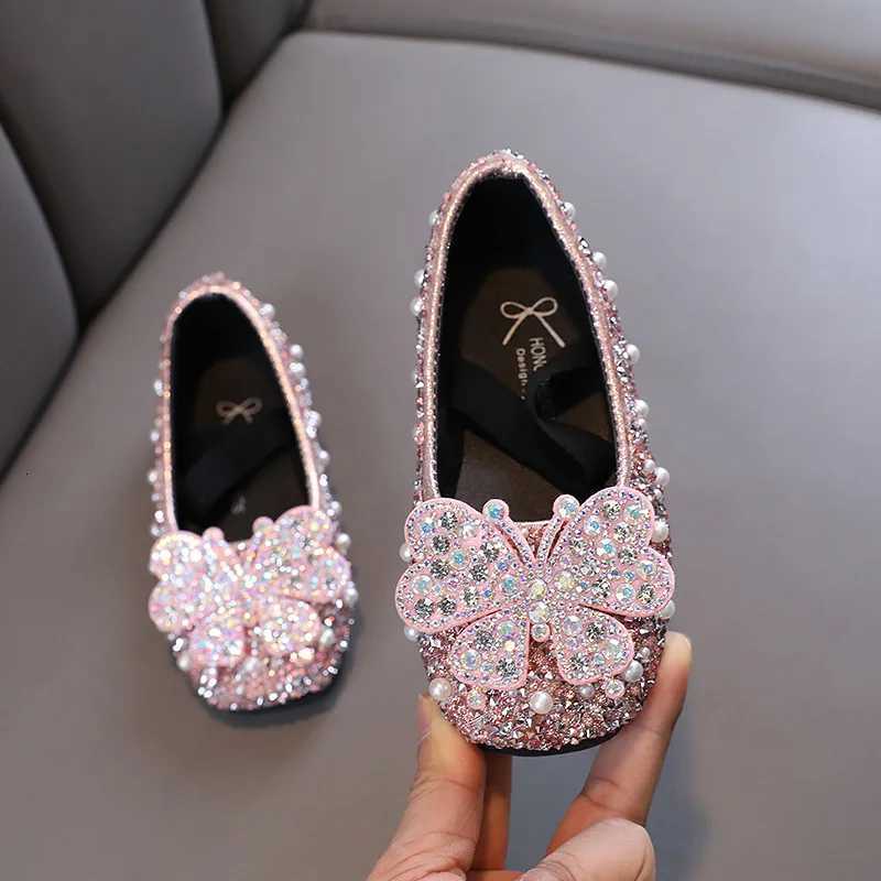Autumn Girls Shoes 2023 New Baby Kids Princess Shoes Diamond Shoes Children Bow Leather Shoes Shiny Pearled Dance Shoes J179 XJ250724