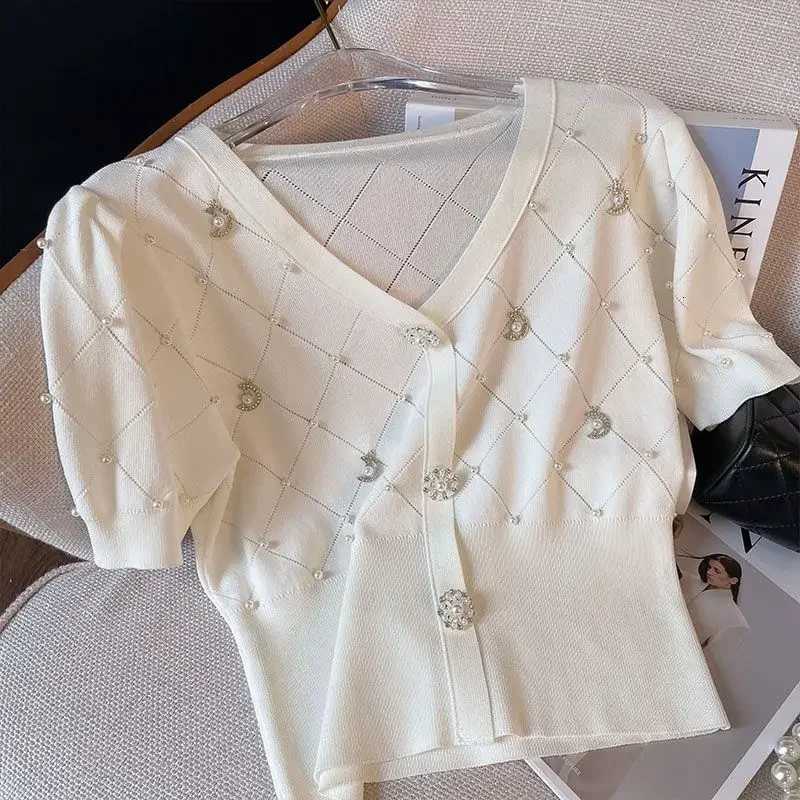 Vintage Beaded Slim Knit Cardigan Women White Knit Shirt Summer V-neck Pearl Button Thin Short-sleeved Tops High-end Design Coat X250724