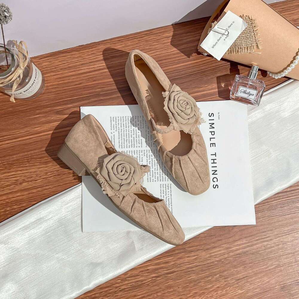 Su Yinyin Autumn New Camellia Elegant Single for Women with Ruched Design and Soft Sole Flat Shoes