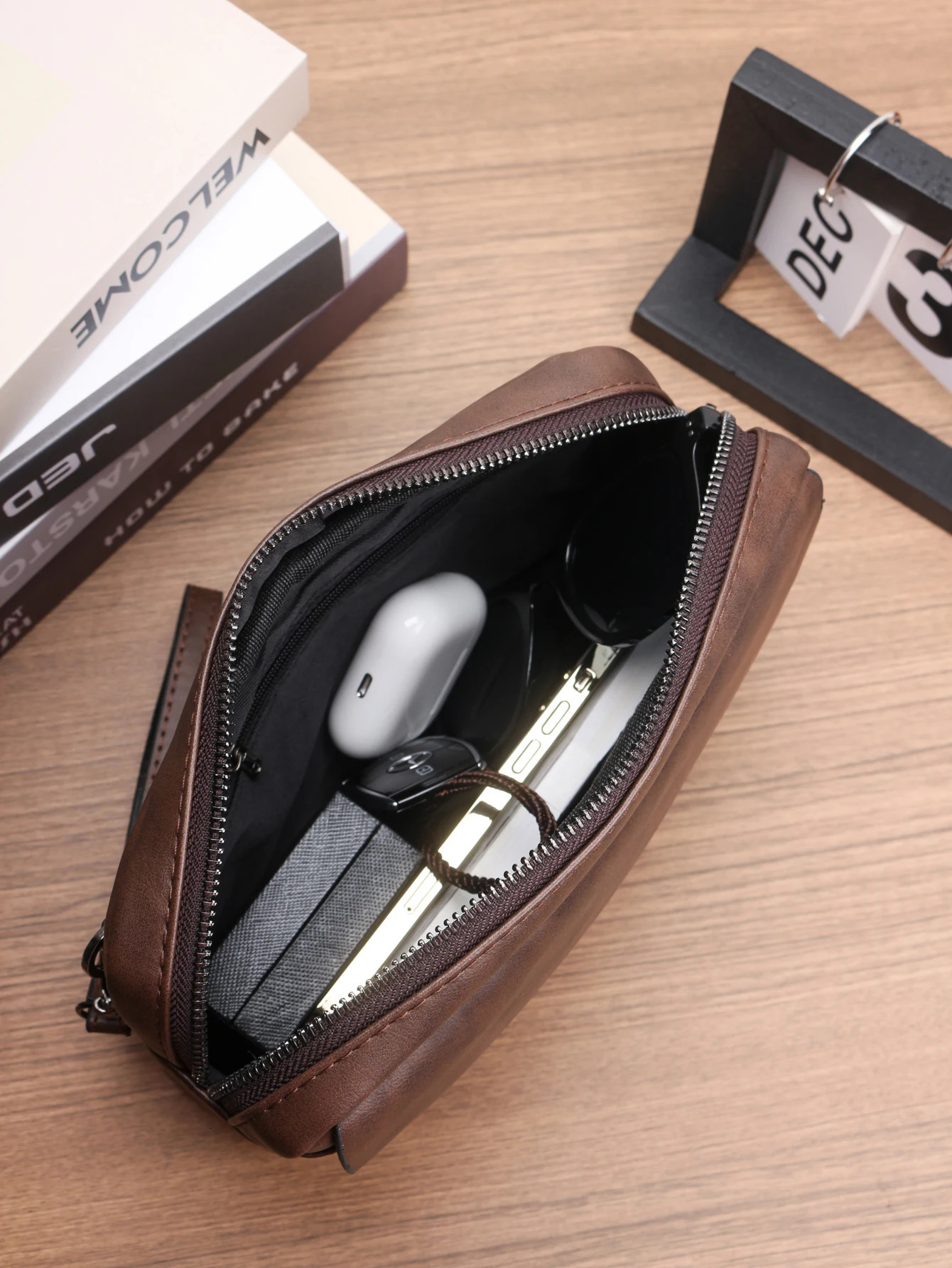 Minimalist Retro Handbag Fashion Business Casual Portable Large Capacity Multifunctional Wristlet Clutch Bag Cell Phone Bag 250723