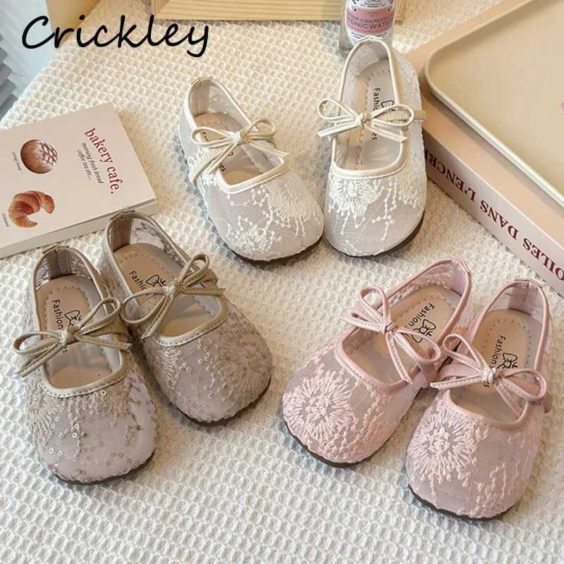 Embroidered Flowers Baby Girls Flat Shoes Bow Elastic Band Kids Princess Shoes Summer Breathable Toddler Children Ballet Flats XJ250724