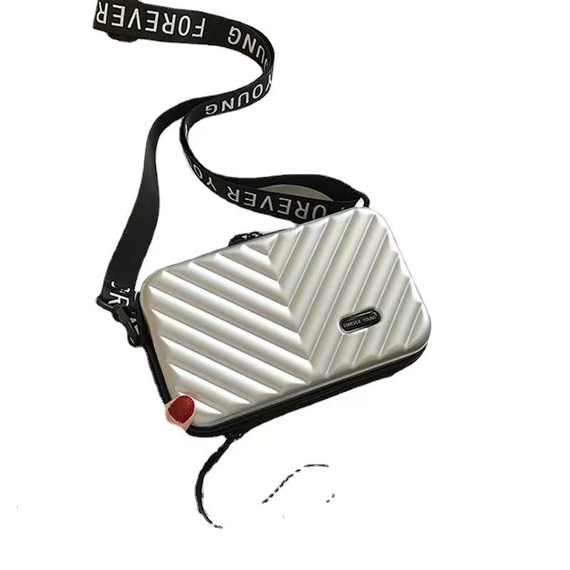 Free Shipping Designer Luxury New Trendy Hard Shell V Pattern Fashion Mini Storage Bag Single Shoulder Crossbody Travel Multifunctional Women's M
