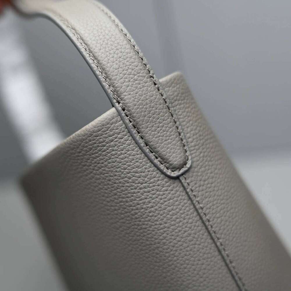 Leather Bucket Handbag Women's Tote Bag Large Capacity Simple Fashion New Top-Grain Cowhide