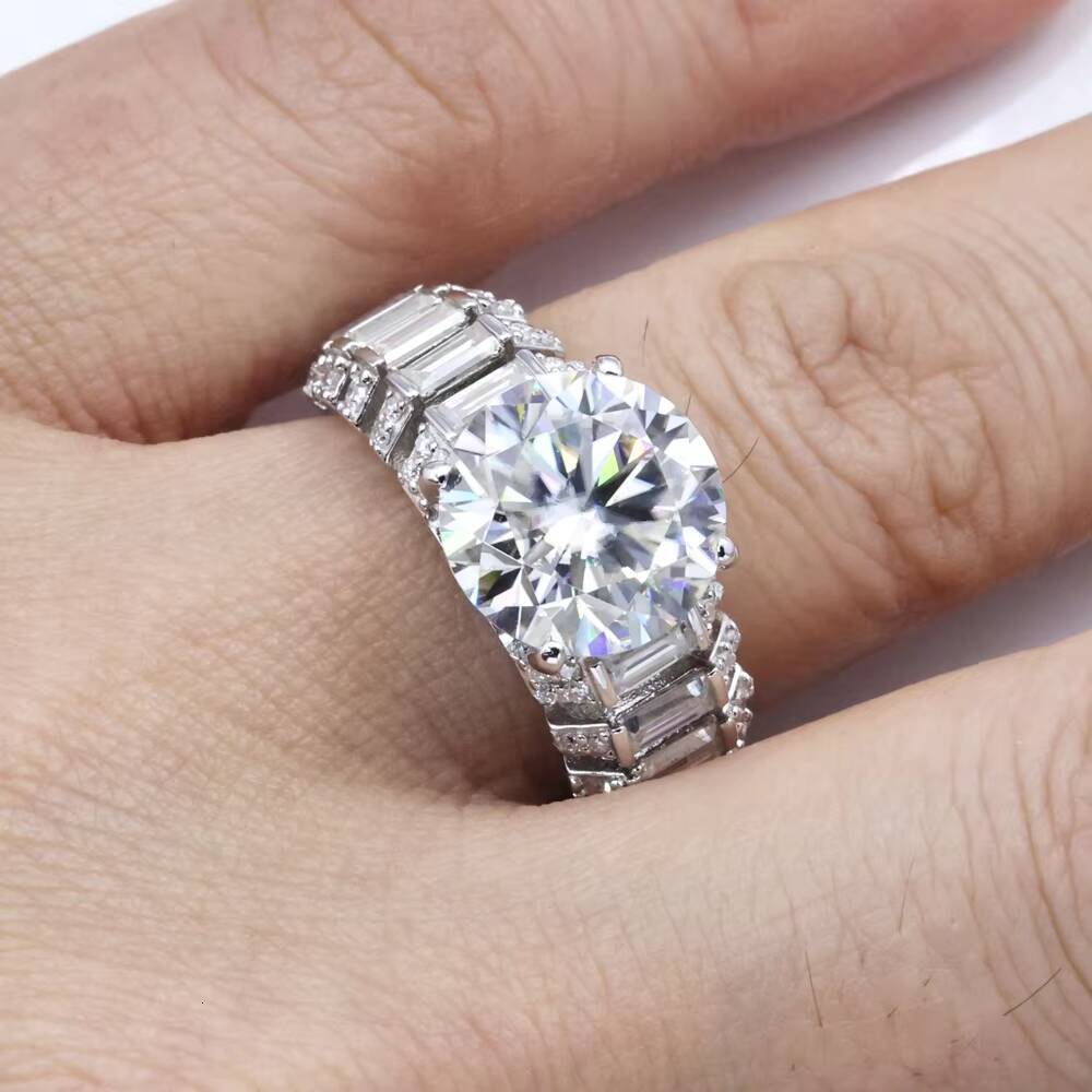 Wholesale New Design Luxury Fashion Jewelry S925 Silver Moissanite Diamond Ring for Jewelry Gift