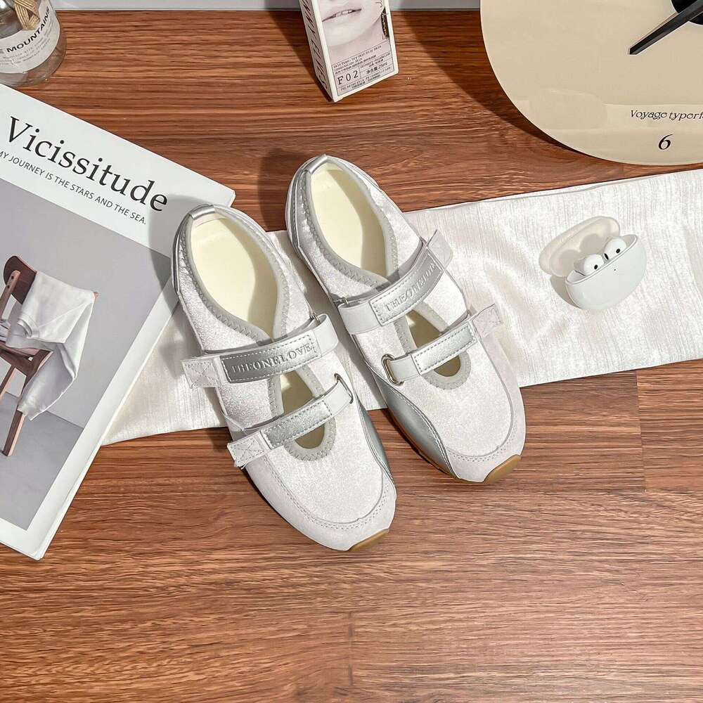 Summer New Thick-Soled Sports for Women, High-End Niche Design Dad Shoes, 2025 Dexun Shoes
