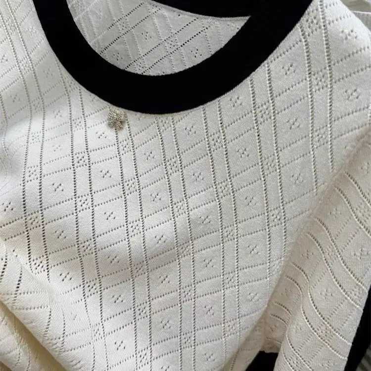 Ice Silk Knitted Sweater New Round Neck Contrasting Color Hollow Summer Fashion Loose Slim Versatile Short-Sleeve Top for Women X2507241
