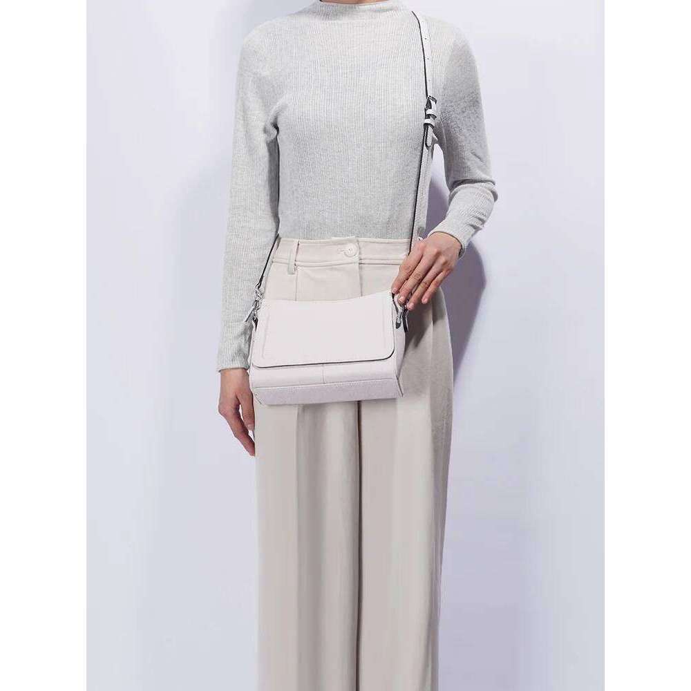 Luxury Designer Niche Zency Acrylic Chain Portable Soft Leather Top Handle Ladies Small Underarm Fashion Shoulder Crossbody Bag White