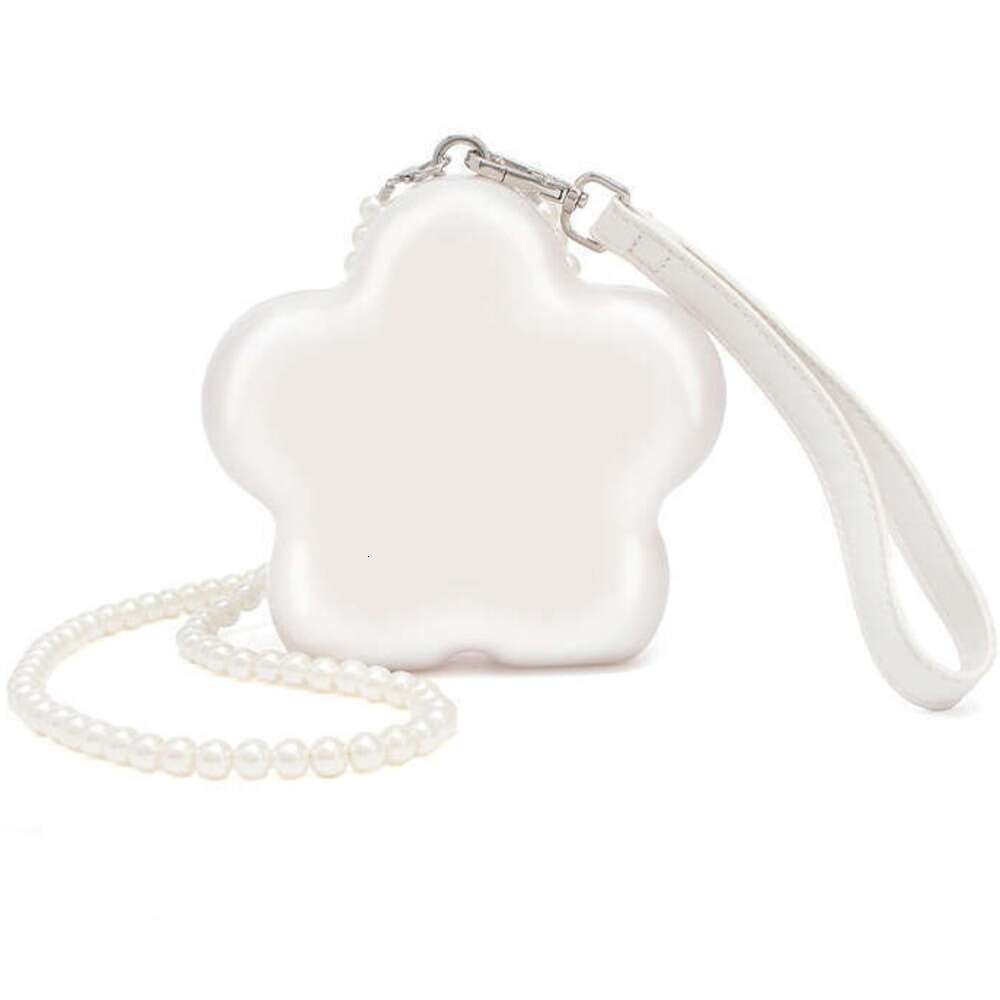 Designer Luxury Evening Diamond 2023 Christmas Gift Pearl Flower Acrylic Evening Bag Wedding Party Handheld Women Clutch