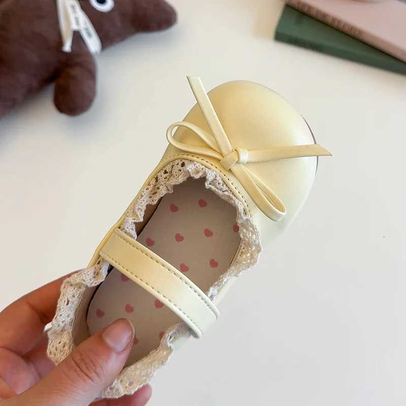 Princess Shoes Girls Lolita Lace Edge Mary Jane Flats Child Soft Sole Butterfly Casual Shoes Toddler Kids PU Leather Dress Shoe XJ250724