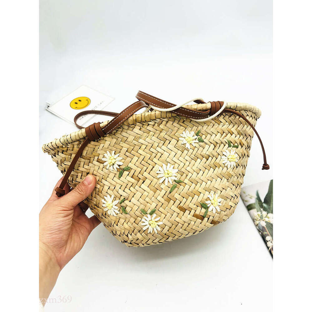 New Women's Embroidered Handwoven for Outings, Fashionable Shoulder Beach Bag, Fresh ZA Small Straw Bag