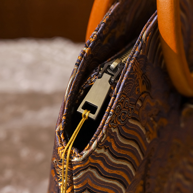 Designer Wooden Handle Round Shell Cheongsam Hanfu Ancient Style Cloud Print Zipper Tassel Handbag Light Luxury Women's Bag