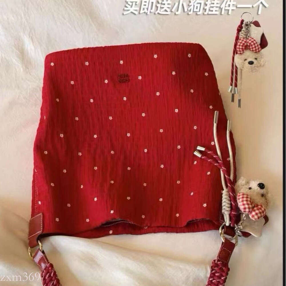 High-Value Designer Red Polka Dot Wrinkled Texture Casual Women's 2025 Shoulder Bag