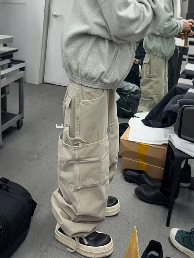 MIJKO Streetwear Knee Pleated Silhouette Baggy Cargo for Men Solid Straight Casual Trousers Oversized Multipockets Pants Z260315