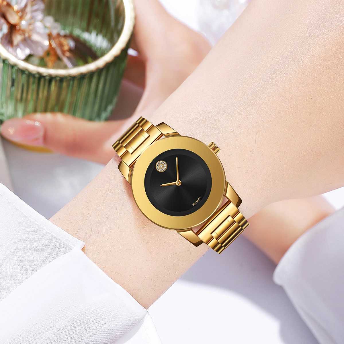 Skmei Unisex Quartz Waterproof Bracelet Watches Luxury Stainless Steel Strap Simple Style Analog Display Fashion Wristwatch W250724