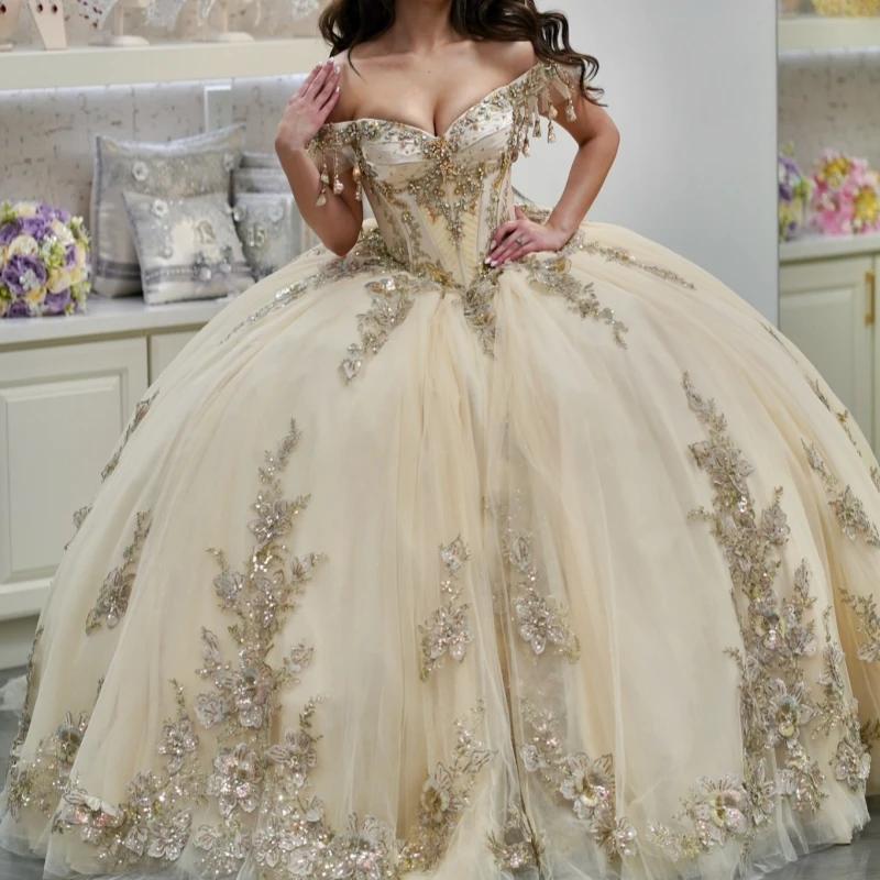 Champagne Quinceanera Dresses Off Shoulder Ball Gown Sweet 16 Dress Applique Lace Beading Tull Corset Birthday Party Vestidos 15 Anos