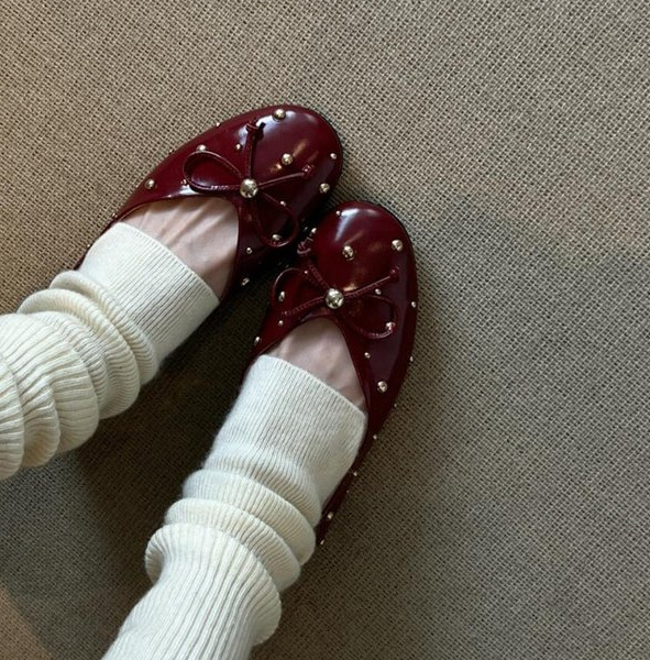 2025 Spring/Summer Simple Shallow Mouth Single Shoes with Bowknot and Rivets, Flat Women's Slip-On Loafers ddmythur