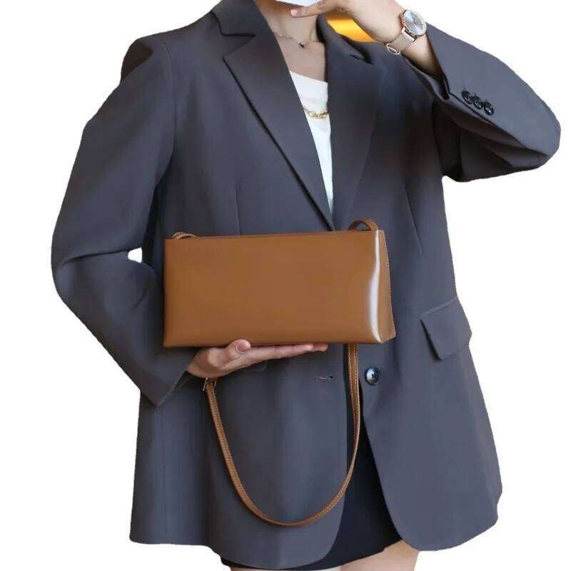 2025 New Niche Retro Single Shoulder Crossbody French Style Armpit High-End Women's Bag, Fashionable And Simple Handbag