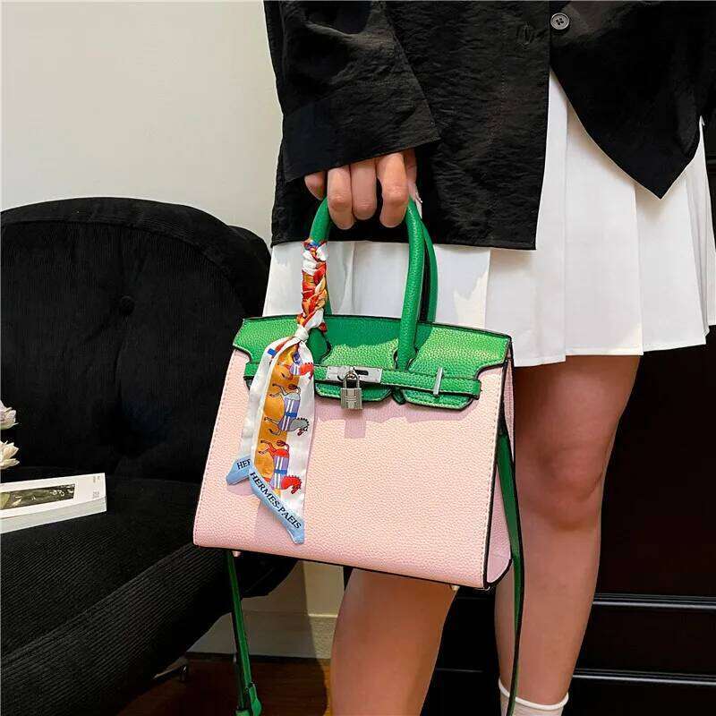 Women's Vintage Shoulder Bag - Oversized Messenger Purse, Fashionable Retro Design & Unique Color Blend