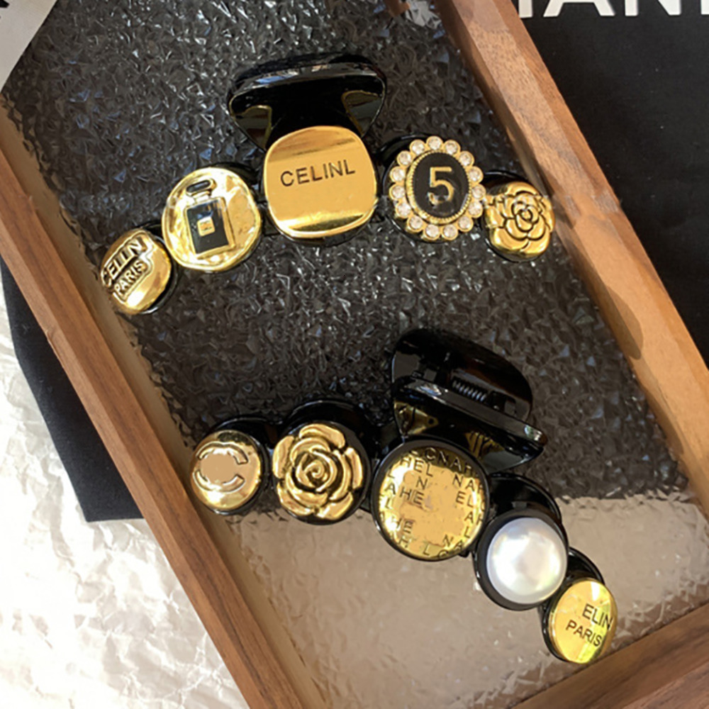 Hair Clips Barrettes Clips Barrettes Designer Womens Hair Claws Letter Crystal Pearl High Quality Brand Classic Hairclips Headwear Shark Hairpin d45e