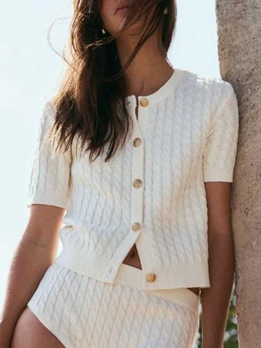 Womens Cable Knit Cardigan Solid Color Round Neck Short Sleeve Button-front Closure Crop Sweaters X250724