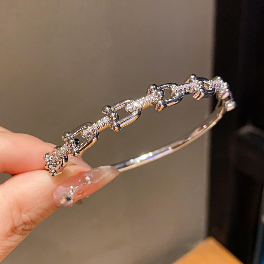 Gold Tone Linked Chain Bangle Bracelet Pave Crystal Accents Edgy Chic Party Jewelry And Gift For Her High Quality Stylish Design