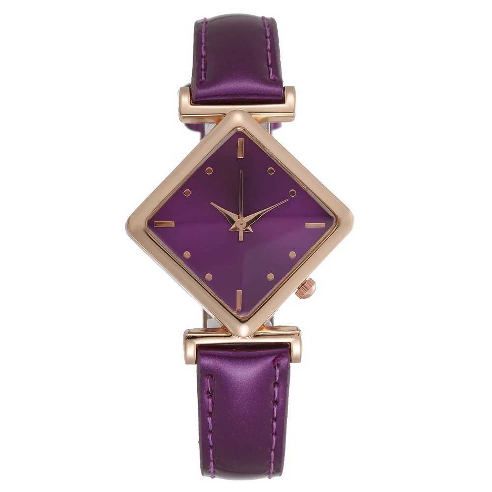 Luxury Brand Womens Watch Quartz Wristwatch Women Quartz Watches Ladies Clock Leather Watch Gift Womens Watch Womens Watches W250724