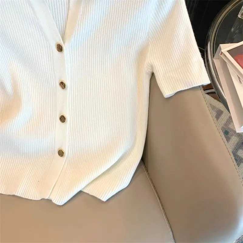 2025 Korean Summer Thin Cardigan Short Sleeve T-Shirt Casual Single Breasted Knitted Polo-neck Shirt for Women X250724