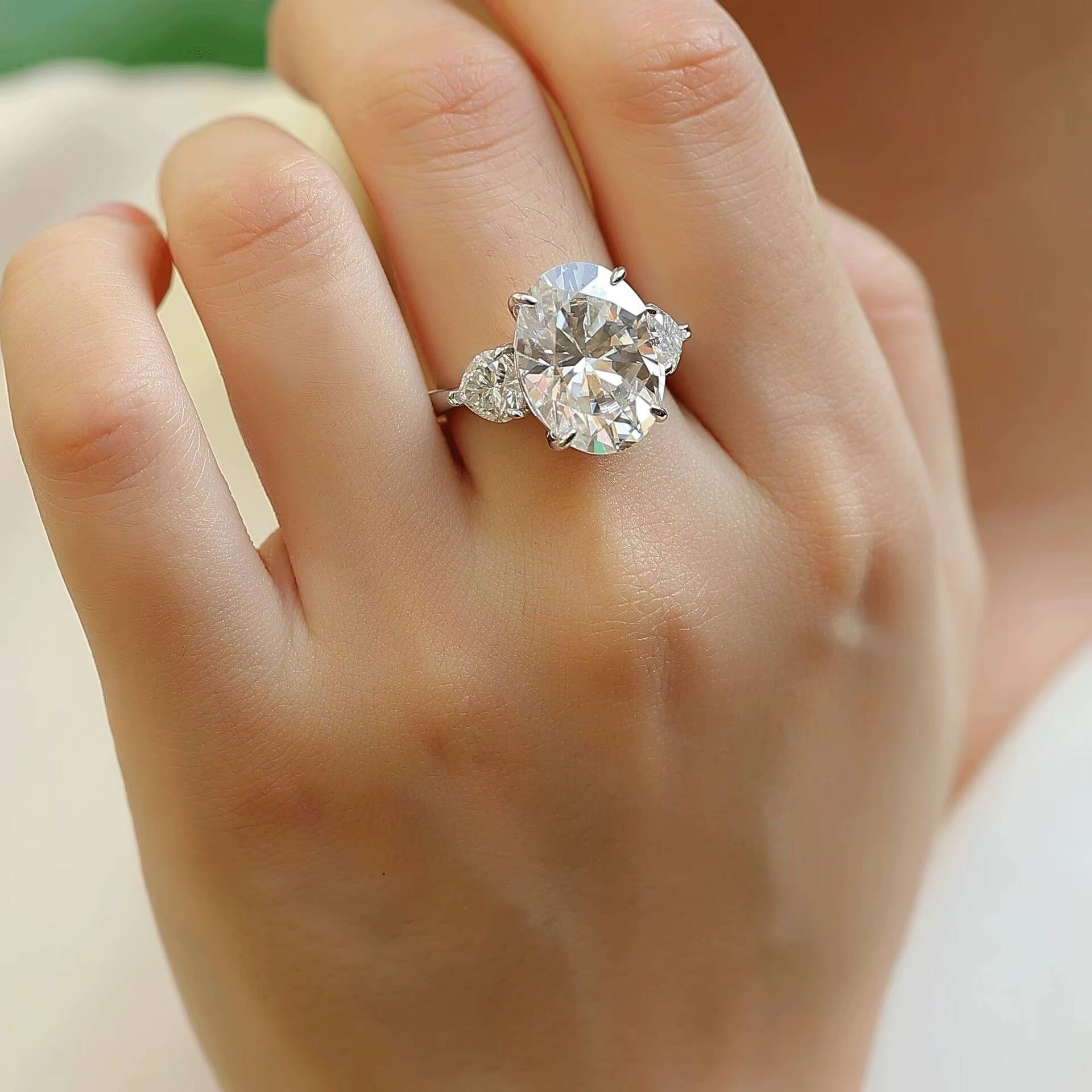 S925 Silver Inlaid Moissanite Ring Platinum Plated Proposal Wedding Jewelry Top Luxury Modern Style for Women Classic Oval Cut