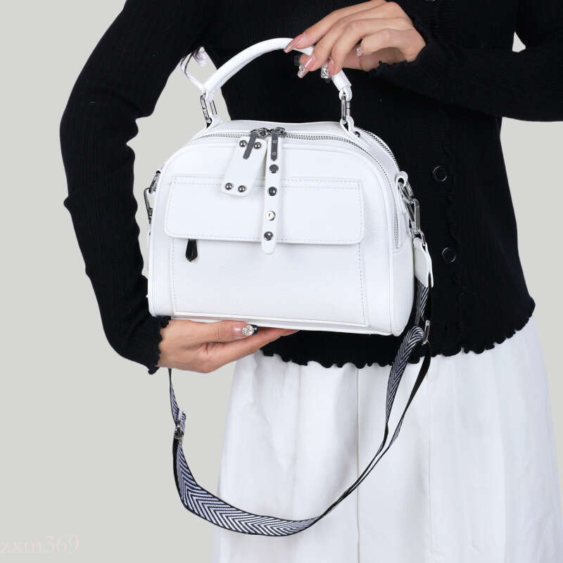 New large-capacity shoulder crossbody bag high-end handbag new commuter