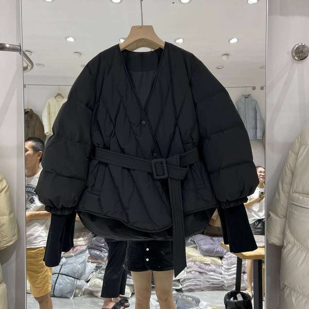 Lagabogy 2025 New Winter Women Design Warm Puffer Jacket Female 90% White Duck Down Coat With Belt Slim V-Neck Outwear