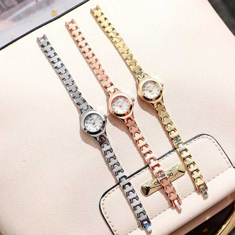 Womens Small Exquisite Arabic Numerals Small Dial Steel Strap Quartz Watch Suitable for Halloween Gifts Daily Wear and So On. W250724
