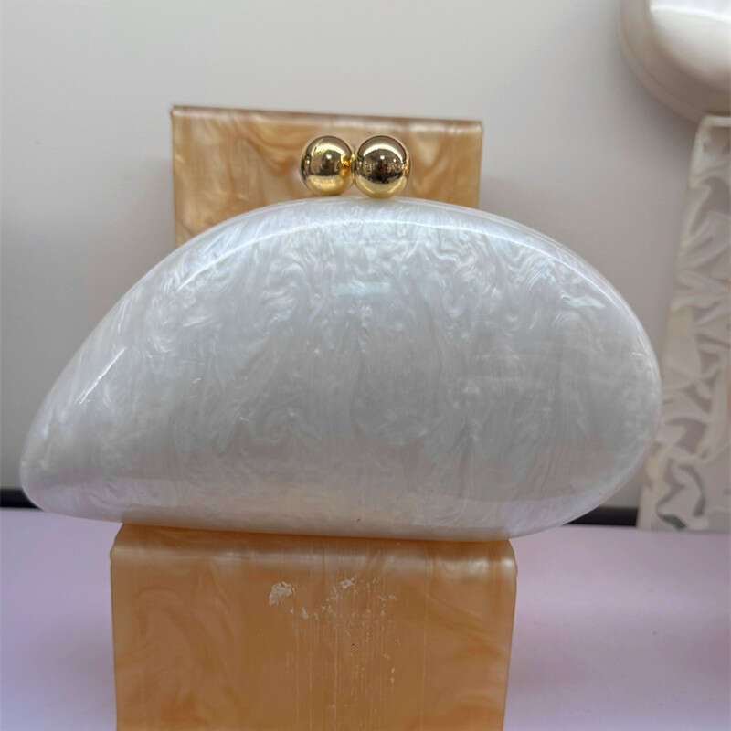 Designer Luxury Evening Diamond Evening for Women New Single Shoulder Crossbody Irregular Shell Acrylic Bag Fashionable Wedding Clutch