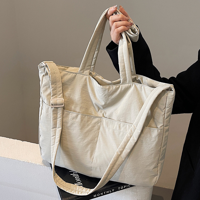 Women Yoga Bag Nylon Cloth Bag Soft Waxy Large Capacity Simple Shoulder Bag Student Portable Messenger Bag Commuter Tote Bag E3099