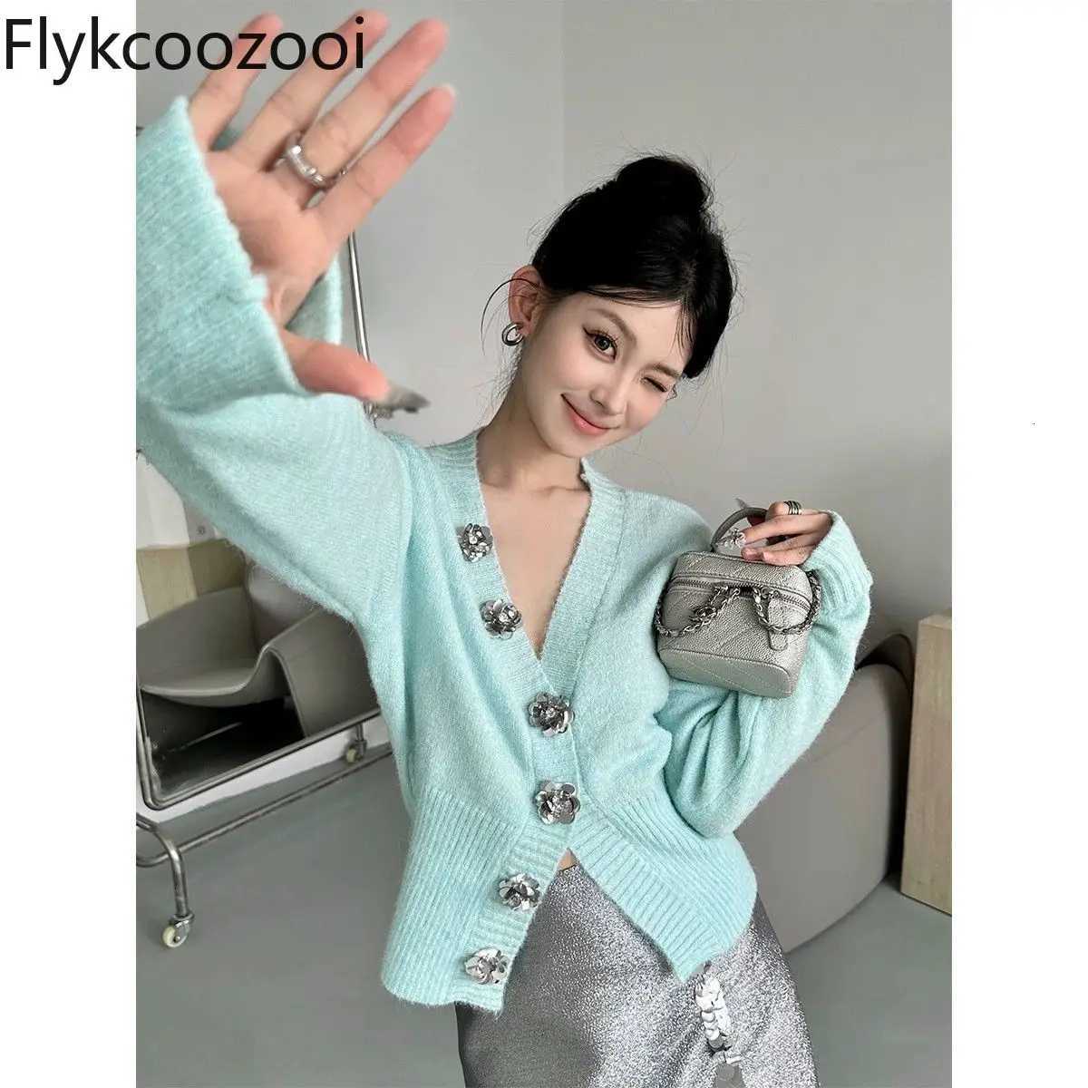 2024 Spring New Mint Green Waist Slimming Rose Decoration Buckle Exquisite Knitted Top Regular Fit Cardigan for Women X250724
