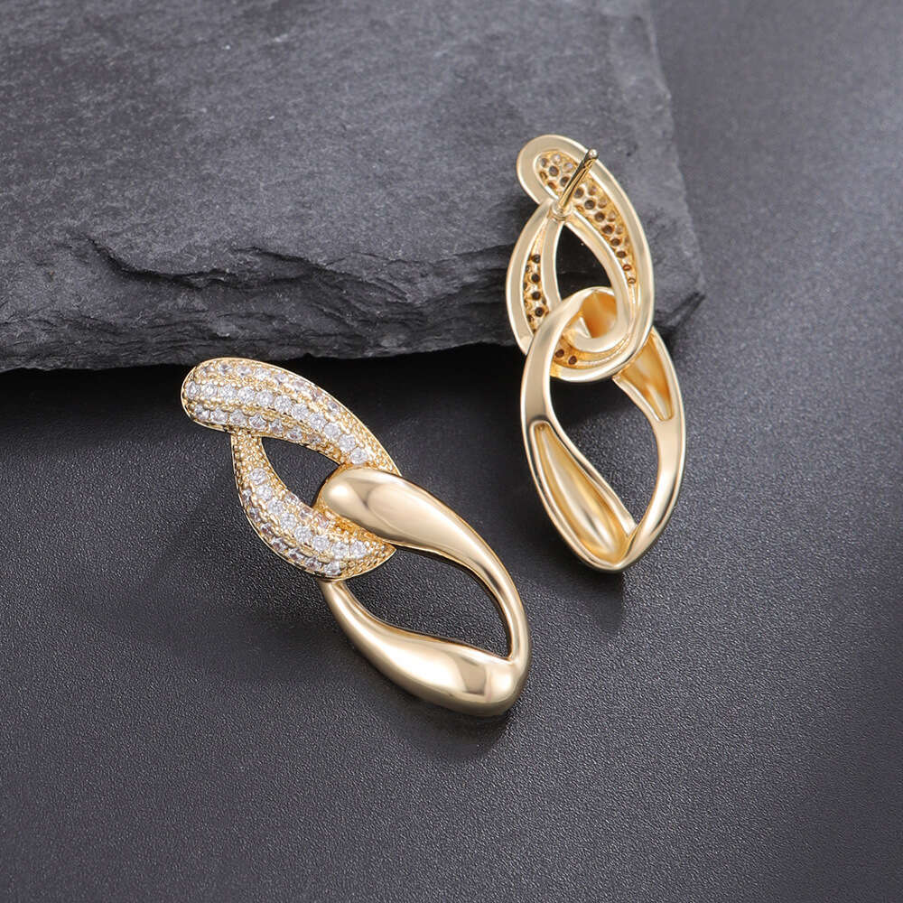 Ins Style Cuban Light Elegant Earrings Fashionable Personality Simple Chain Ear Jewelry