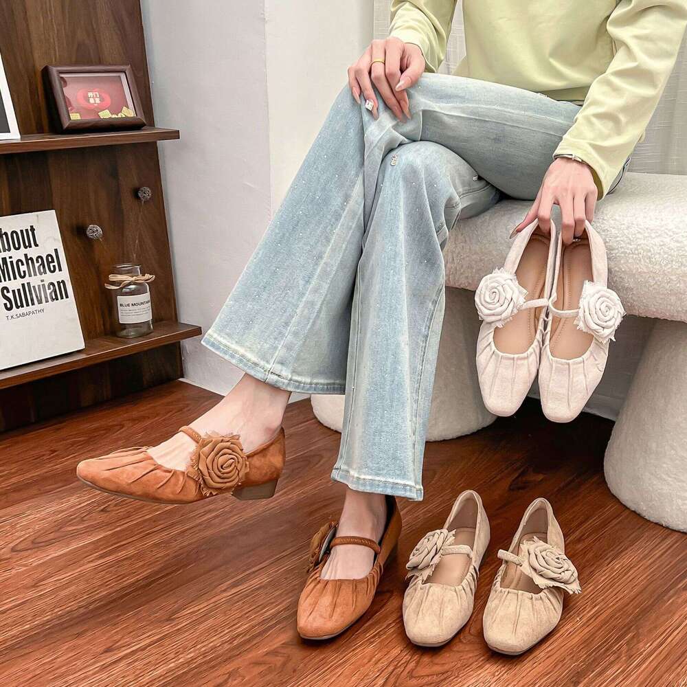 Su Yinyin Autumn New Camellia Elegant Single for Women with Ruched Design and Soft Sole Flat Shoes