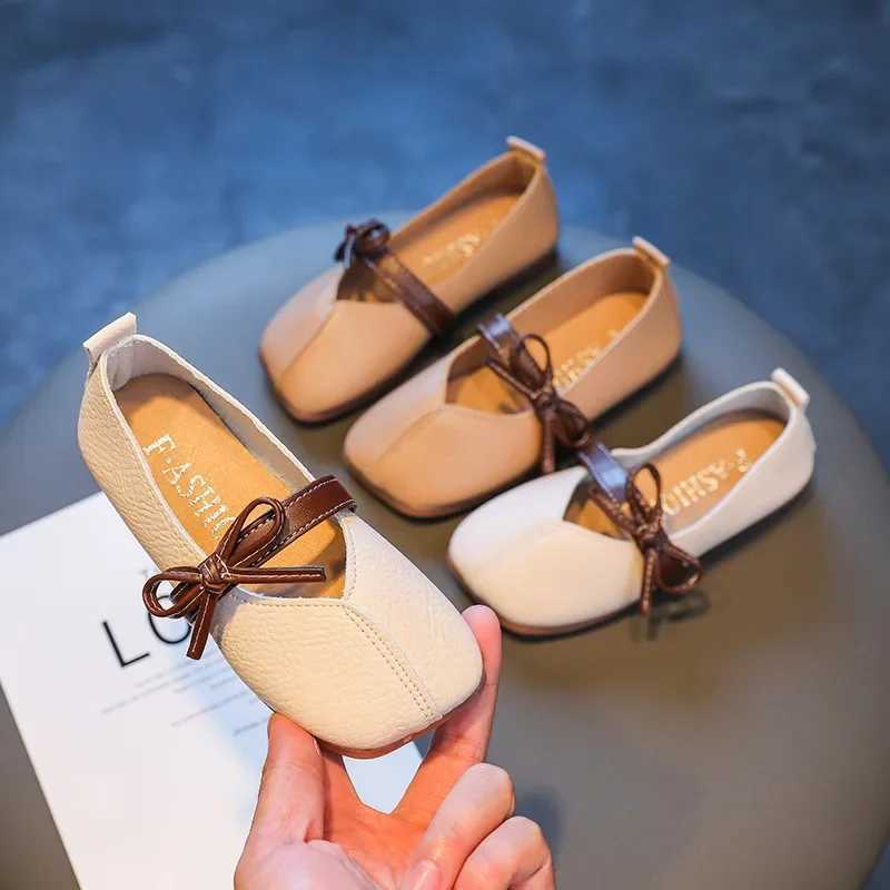 Girls Soft Sole Casual Bean Shoes 2024 Spring Autumn New Flats Childrens Sweet Princess Fashion Shoes for Party Wedding Show XJ250724