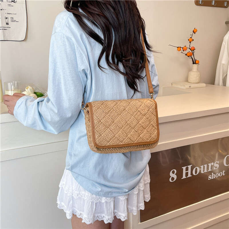 New Women's Single Shoulder Quilted Trendy Fashion Commuter Small Crossbody Bag Handbag