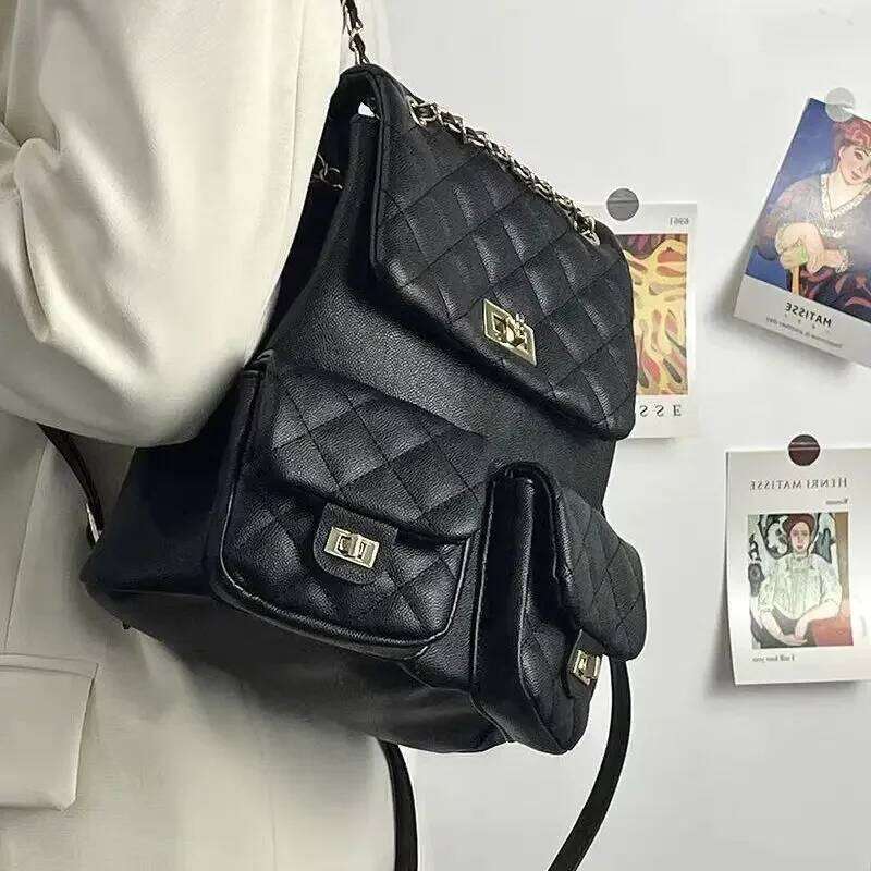 2025 New Bagpack Korean Version Small Fragrance Chain Advanced Big Capacity Simple Sweet Trend School Backpack MDNG