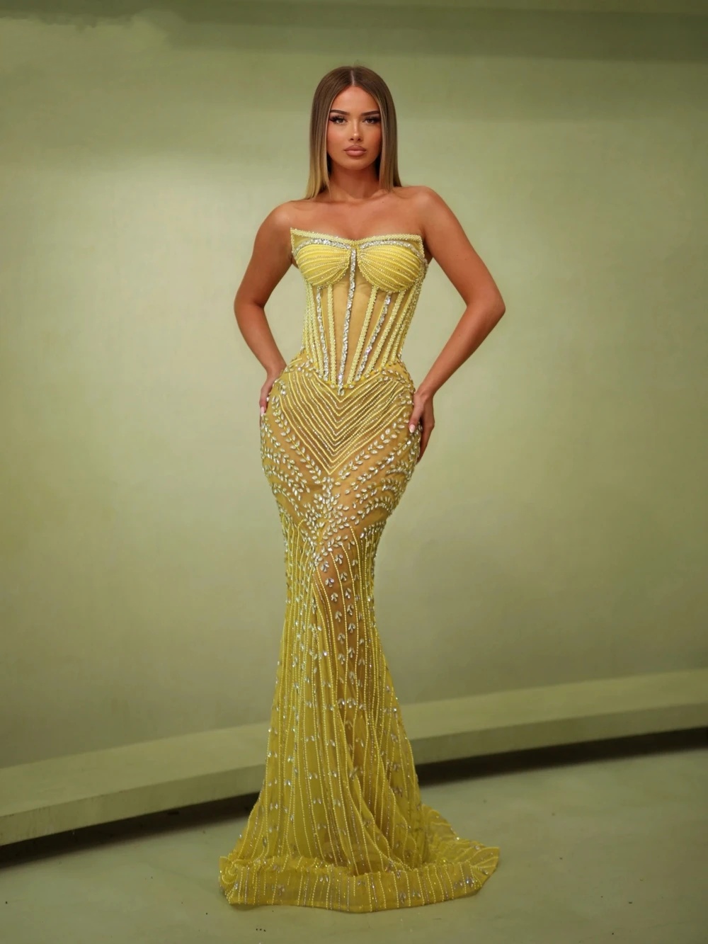 Sexy Strapless Mermaid Evening Dresses Customized Sexy Sequined Beading Sleeveless Prom Dress Floor Length Party Gown